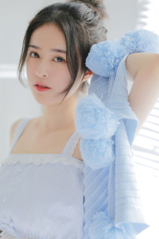 《爆乳女教师 高清BD》